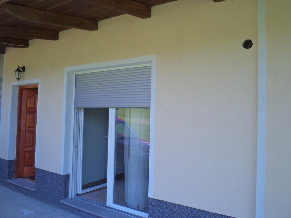 Apartments Petrin Tolmin Habitación foto